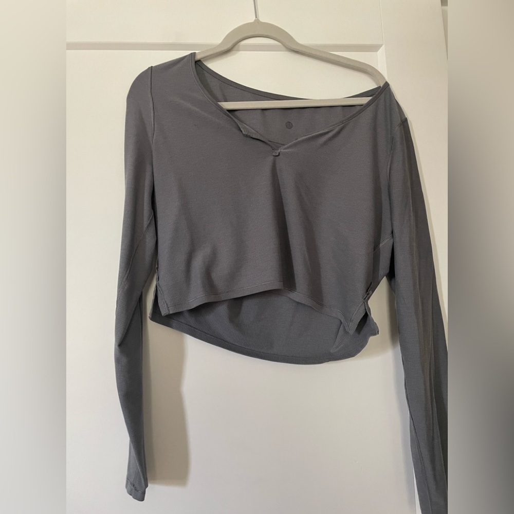Lululemon cropped long sleeve